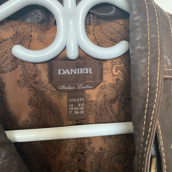 SOLD - Daniel Brown Leather Jacket Size 2XS - Picture 3 of 5